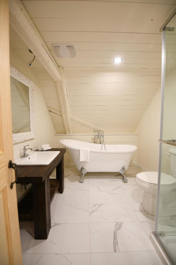 La Maison Bleue Saint-Ferreol-les-Neiges Экстерьер фото